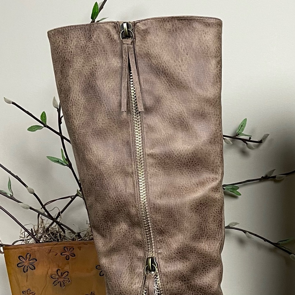 Not Rated Sassy Classy Zipper Lace Inset Distressed Faux Leather Knee-High Boots - Picture 7 of 16